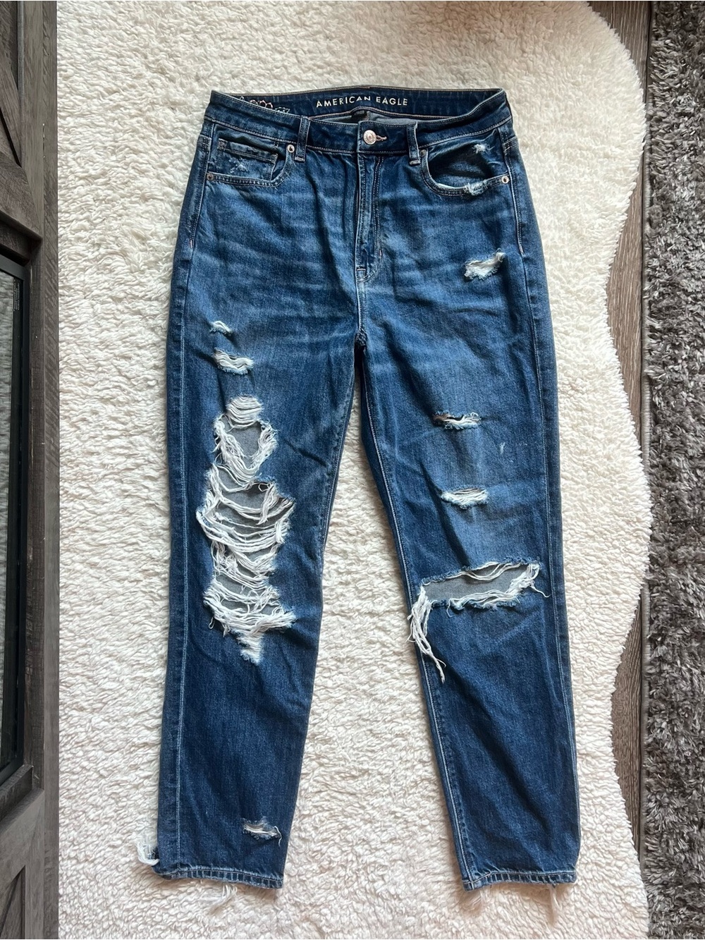 American Eagle Mom Jeans Floral Pattern Medium Wash Distressed (8)